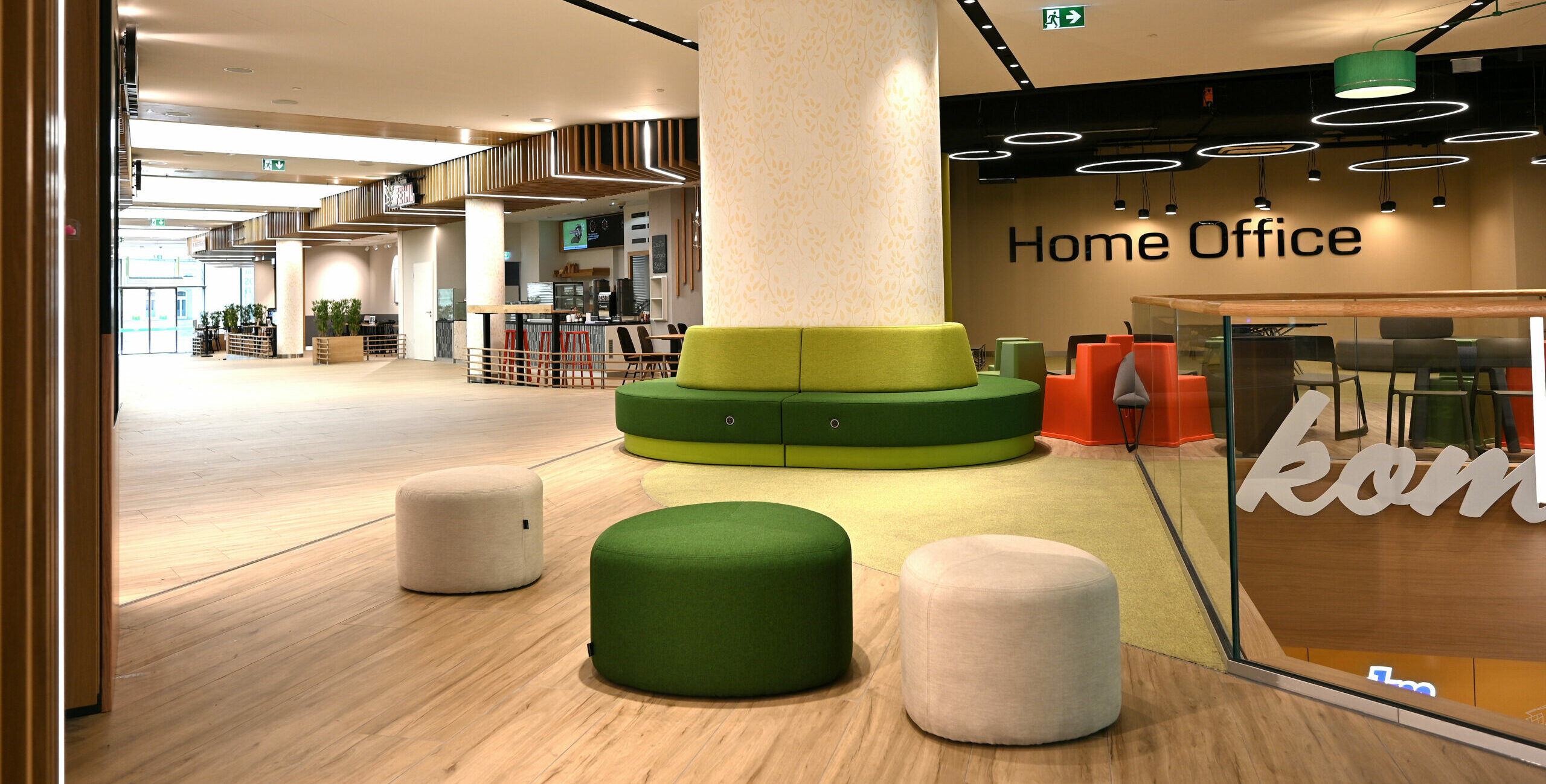 Sitzmöbel für das Shopping-Center Flair in Fürth