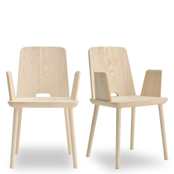 Holzstuhl SIMPLE mit Armlehne