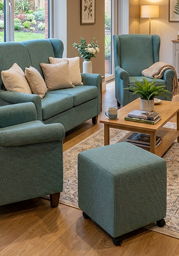 Seniorensessel, Seniorensofas und Ohrensessel